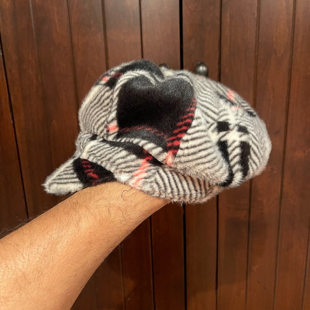Hat - Picture 2 of 7